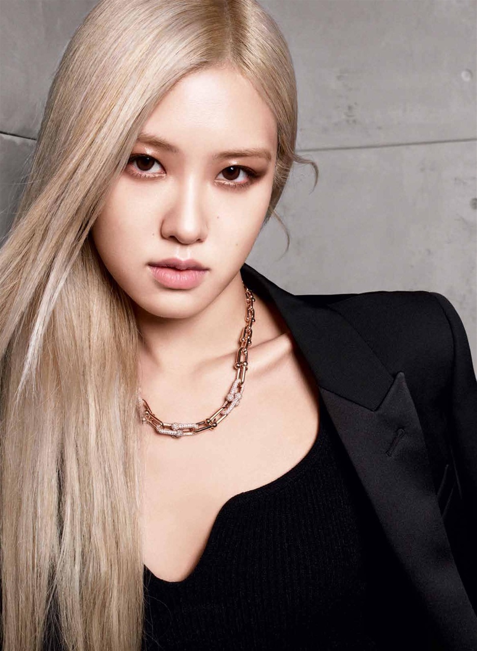Fashion Magazine Preview Pages