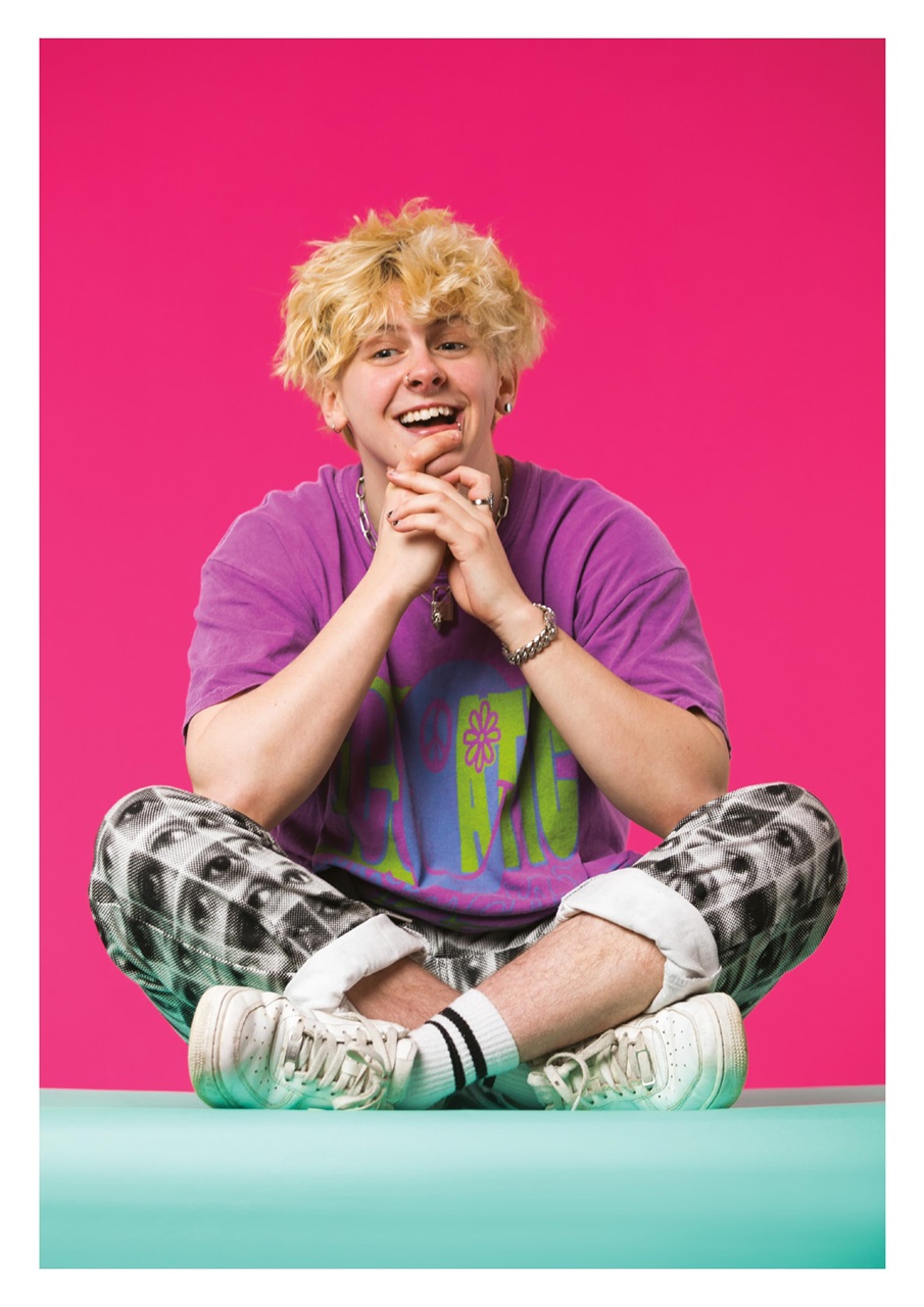 Rock Sound Magazine Preview Pages