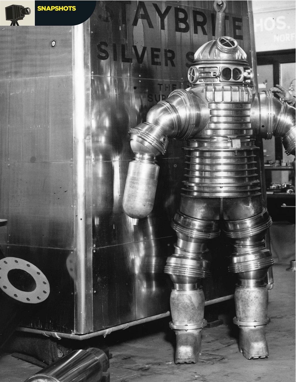 BBC History Revealed Magazine Preview Pages