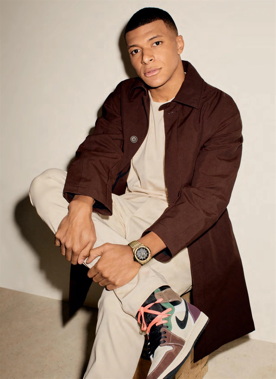 Robb Report Australia & New Zealand Preview Pages