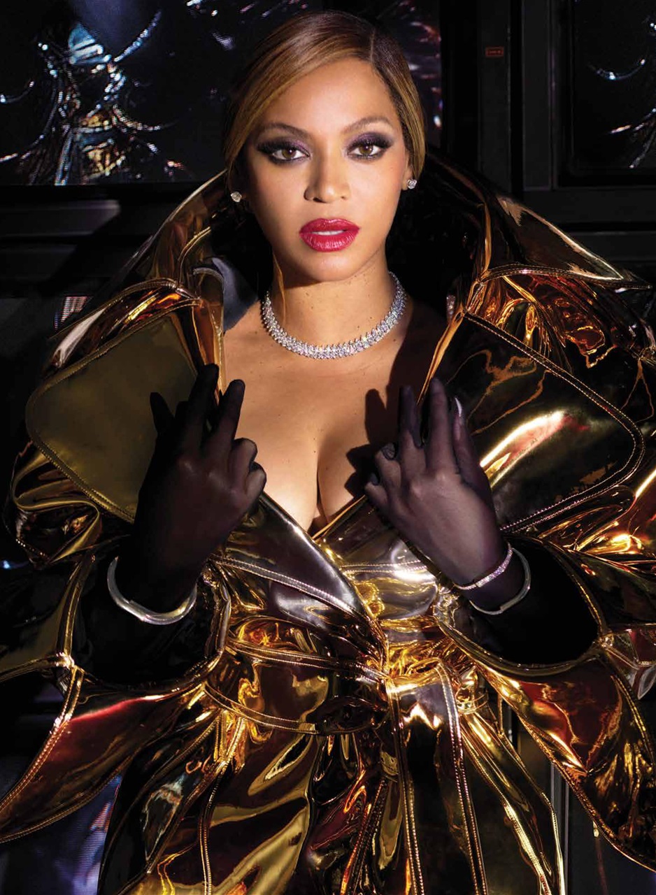 Fashion Magazine Preview Pages