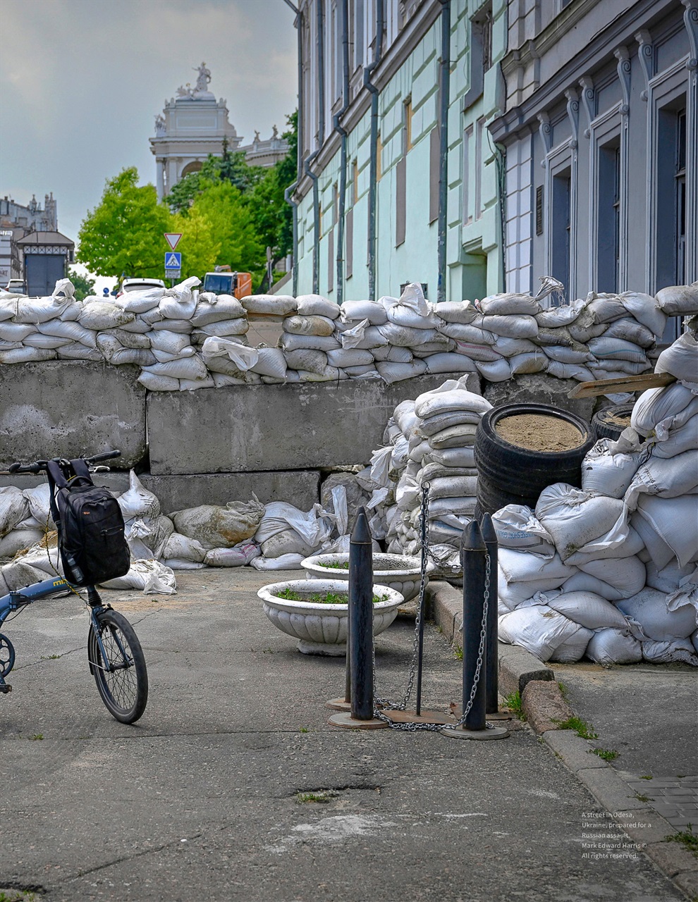 Lens Magazine Preview Pages