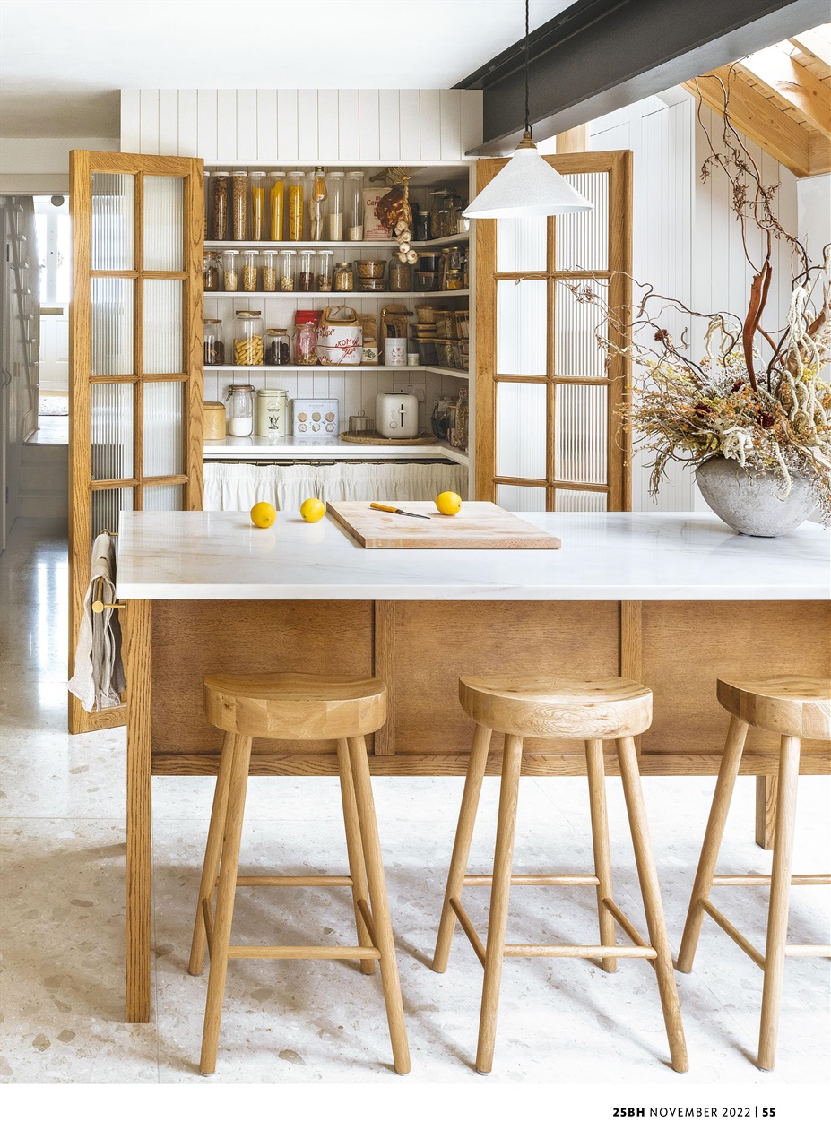 25 Beautiful Homes Preview Pages