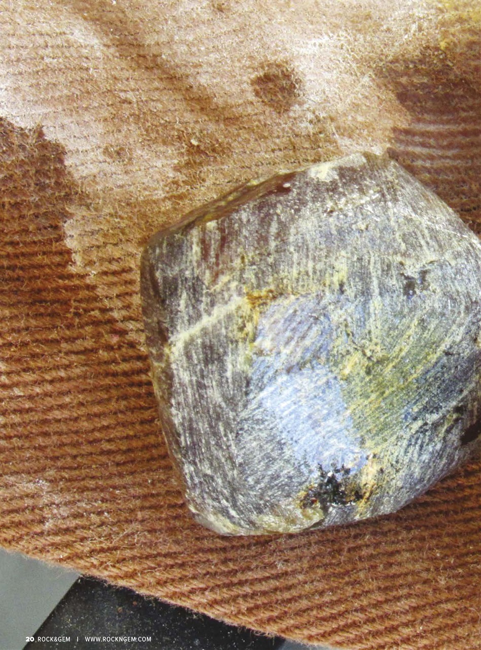 Rock&Gem Magazine Preview Pages