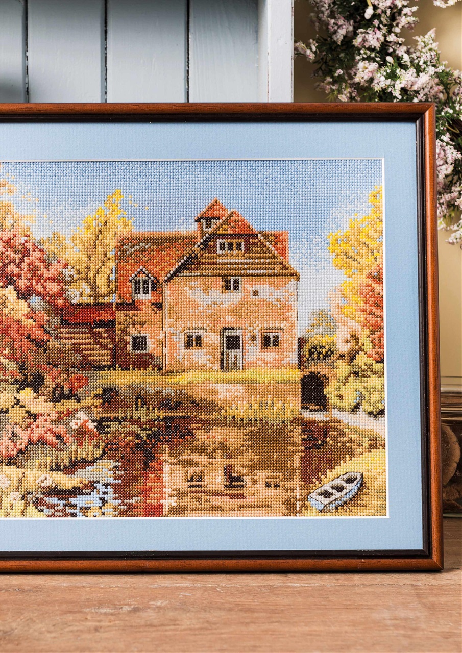 The World of Cross Stitching Preview Pages