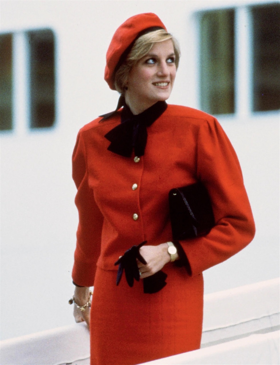 Hello! Magazine Preview Pages