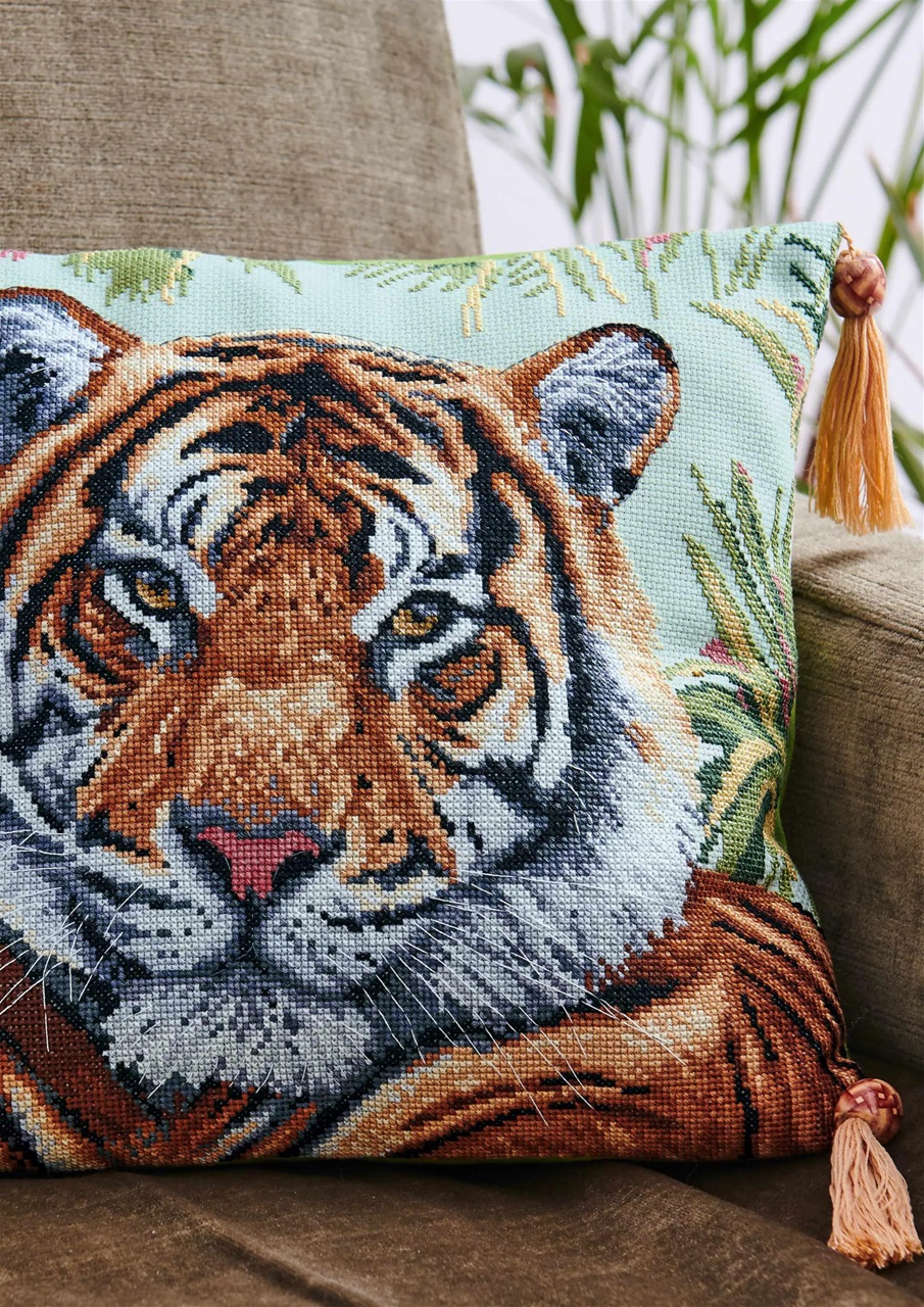 The World of Cross Stitching Preview Pages