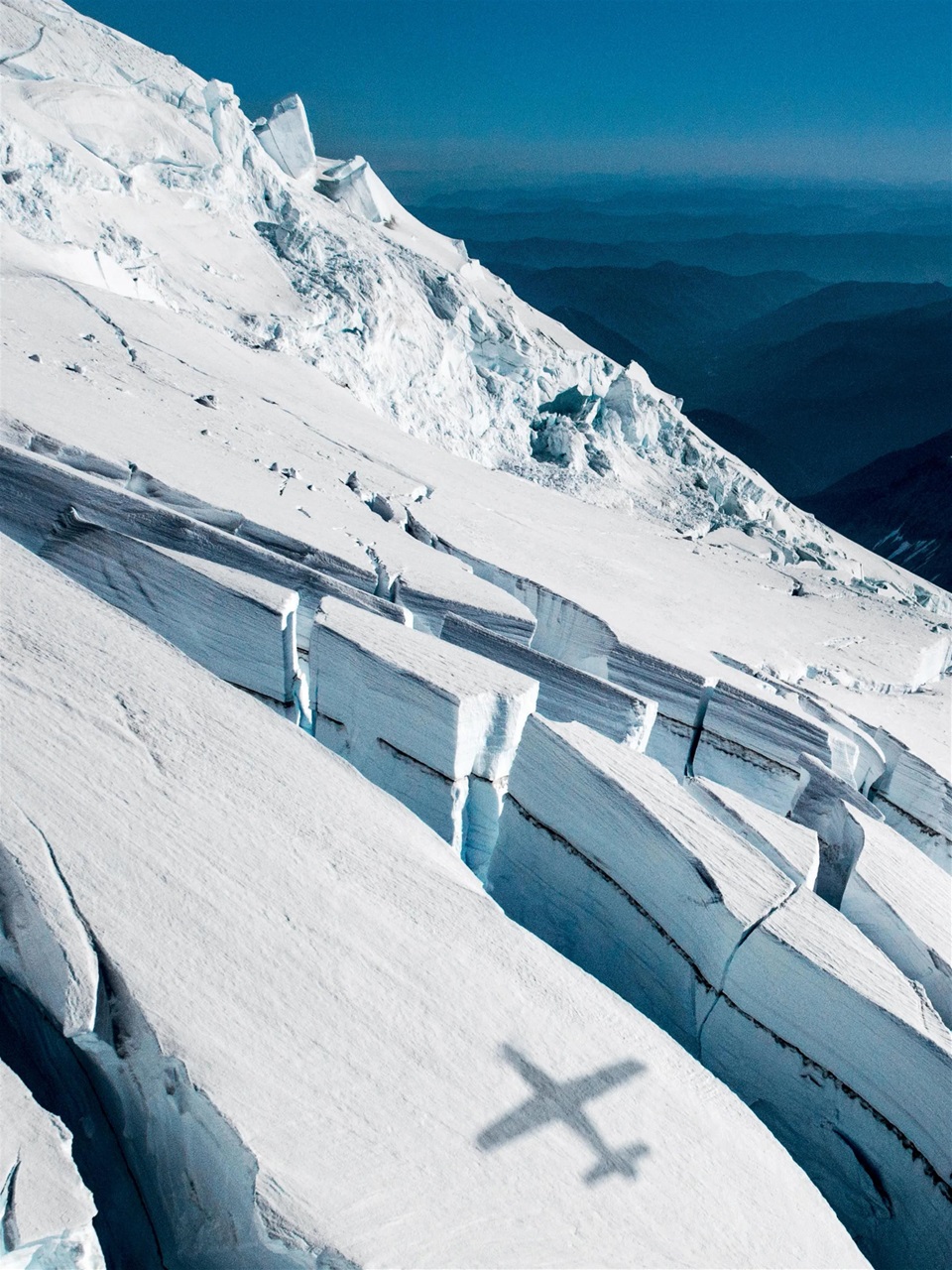 FLYING Magazine Preview Pages