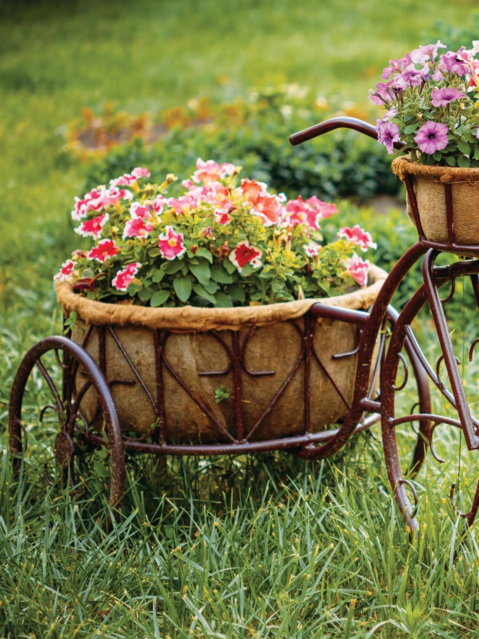 The Cottage Journal Preview Pages