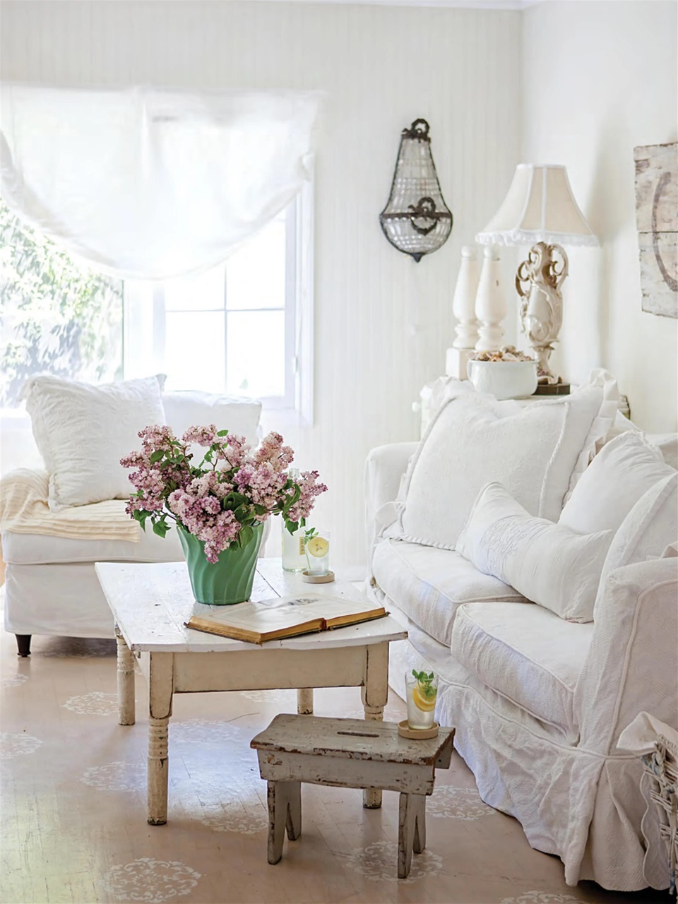 The Cottage Journal Preview Pages