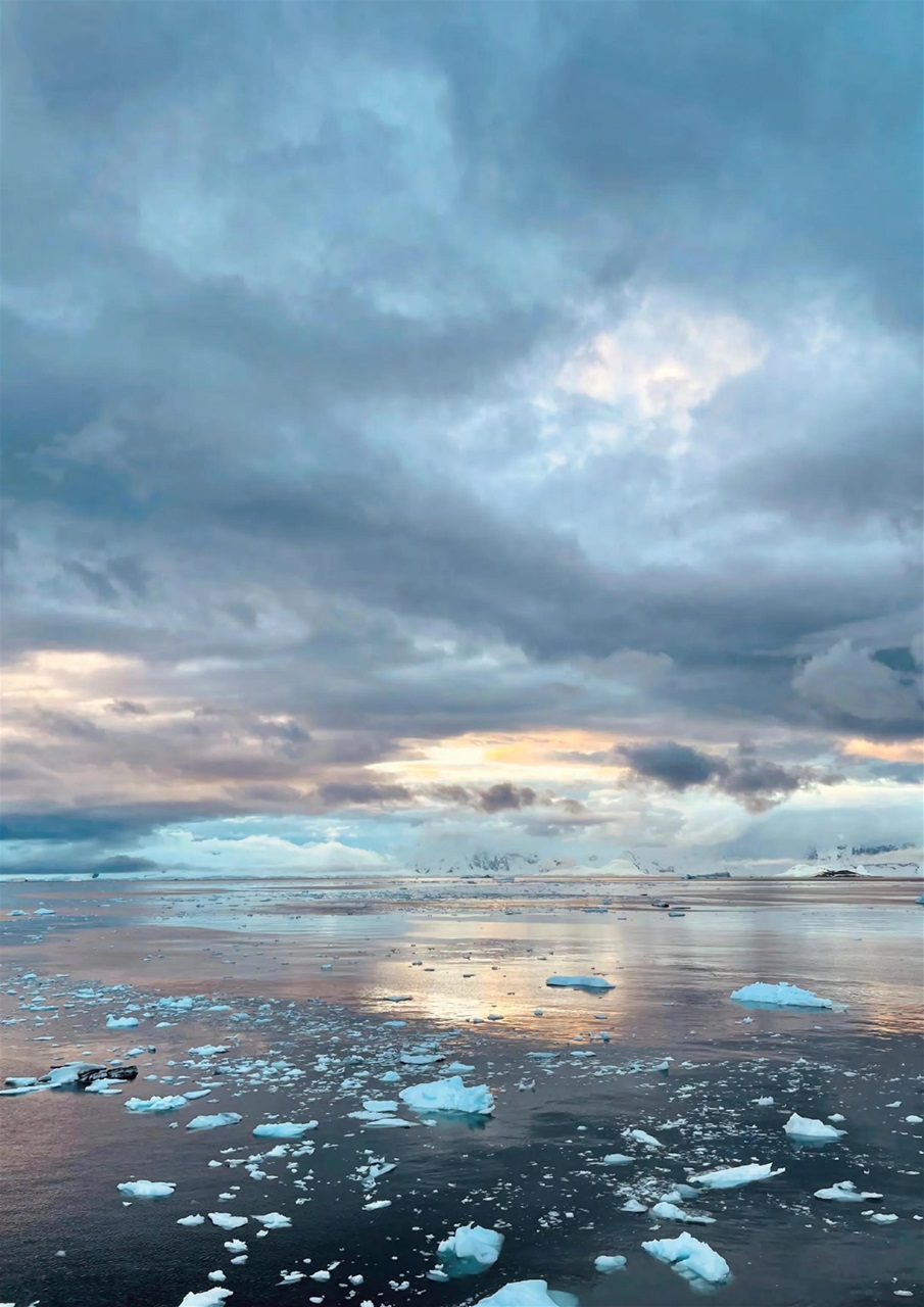 Yacht Charter & Cruise Preview Pages