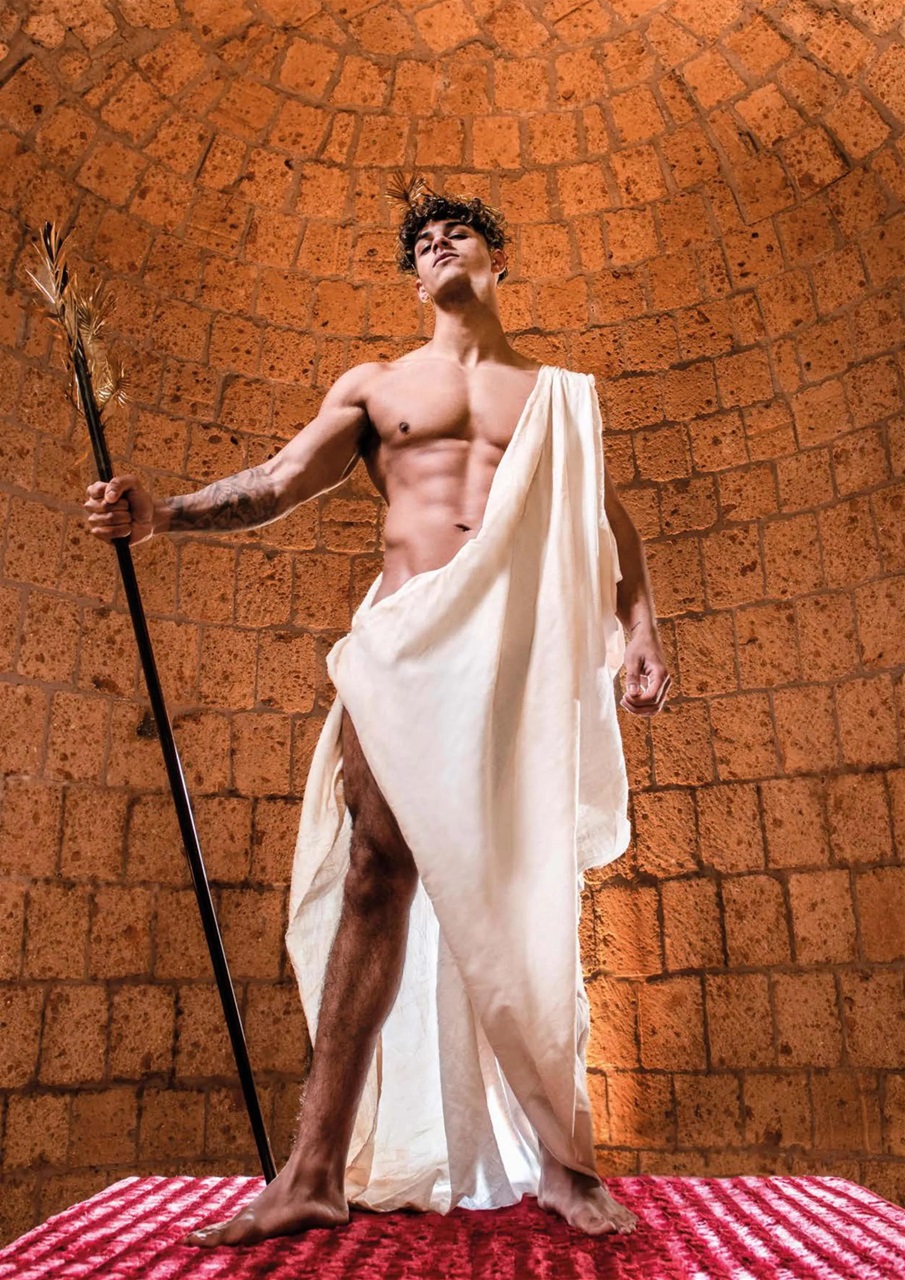 QMagazine Preview Pages