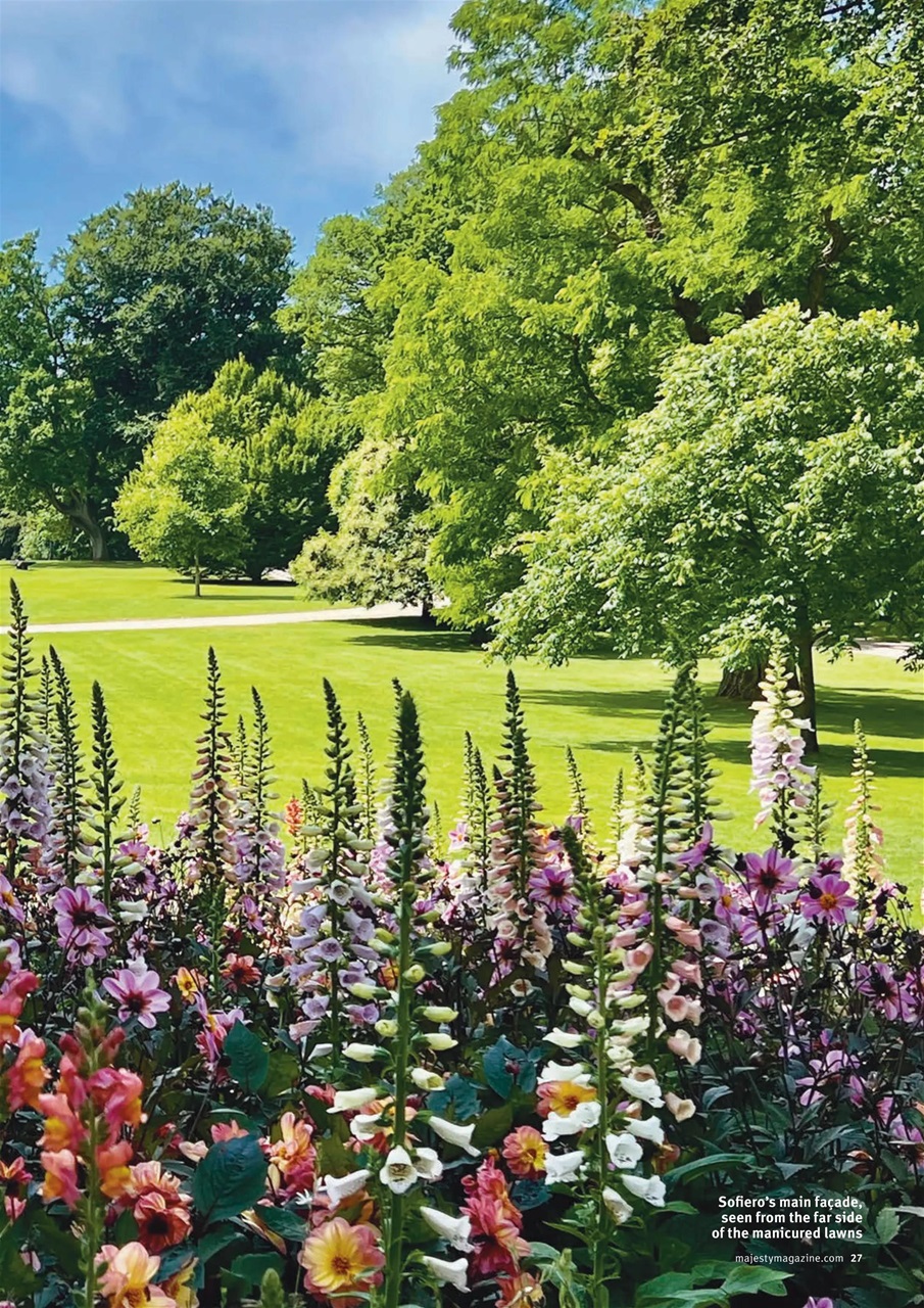 Majesty Magazine Preview Pages