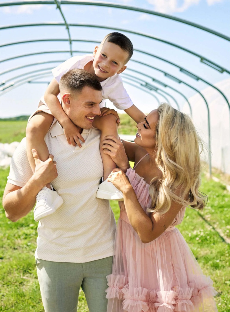 OK! Magazine Preview Pages