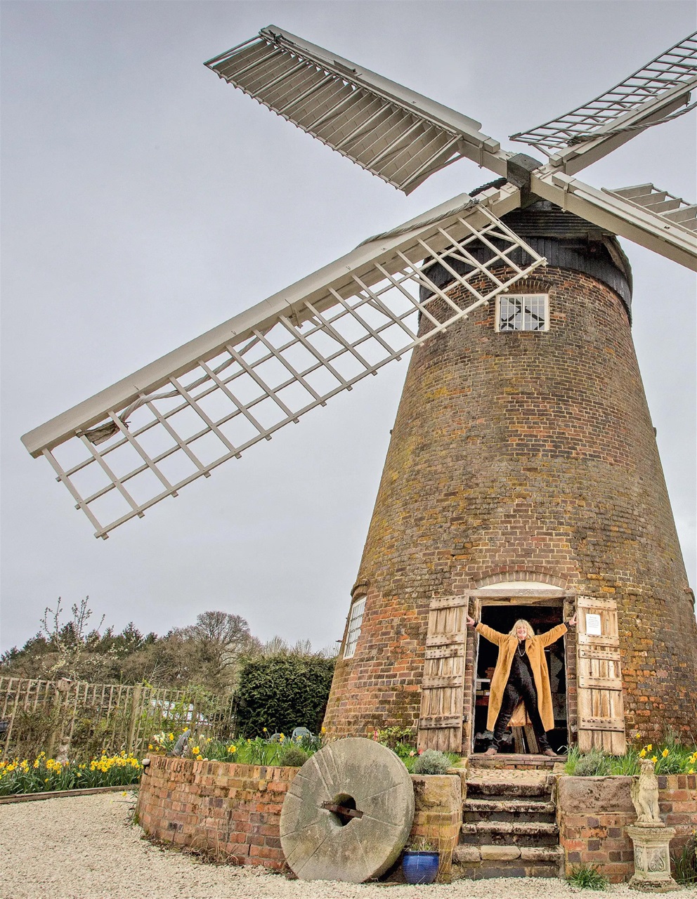 Country Life Bookazine Preview Pages