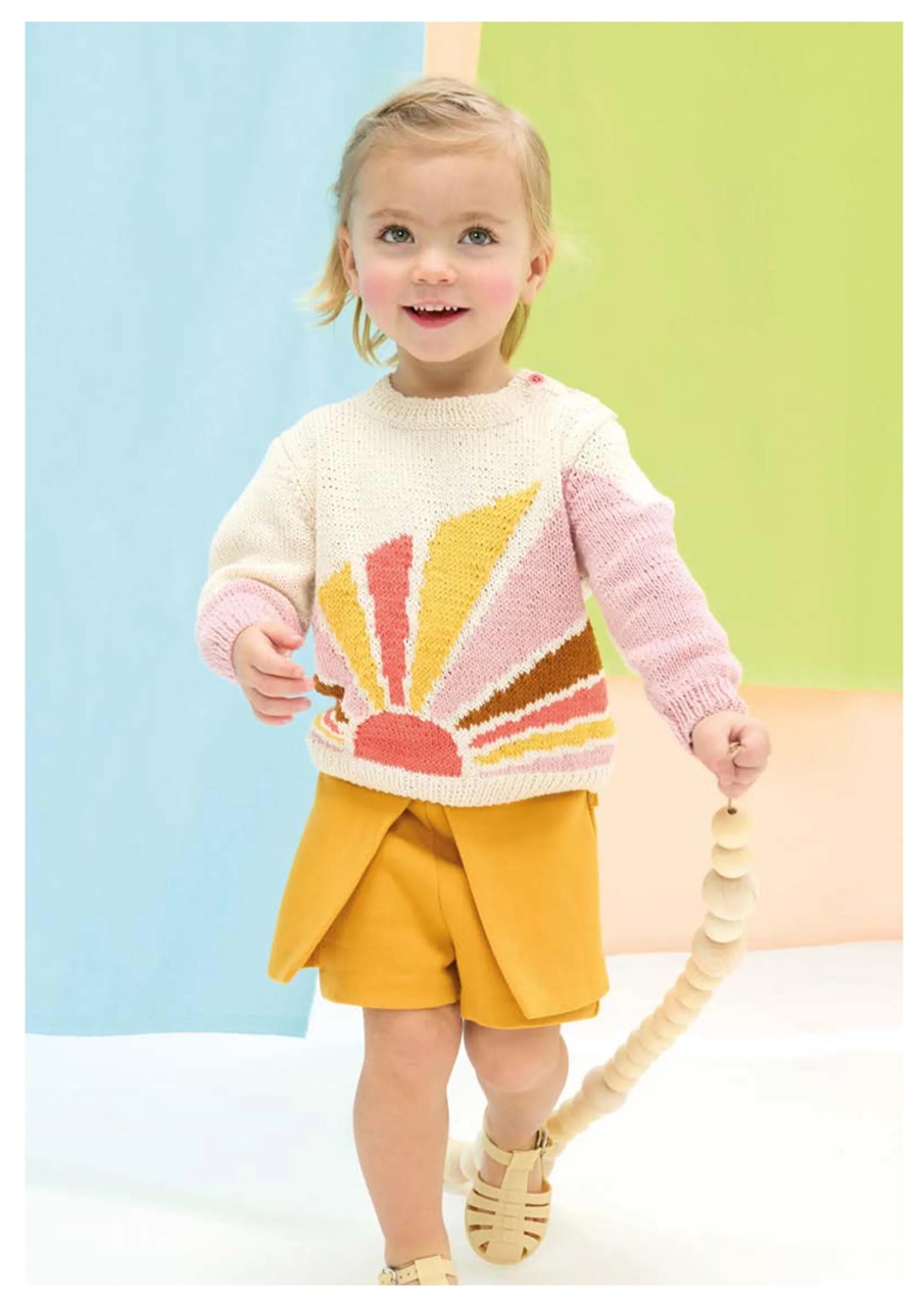 Knit Now Preview Pages