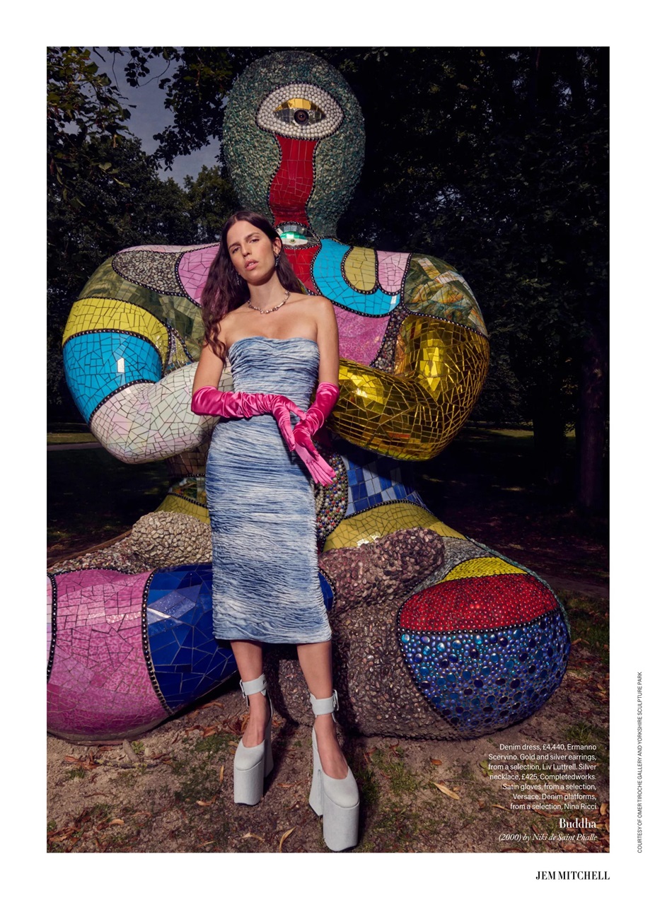 Harper's Bazaar Preview Pages