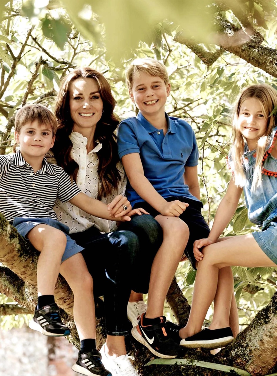 OK! Magazine Preview Pages