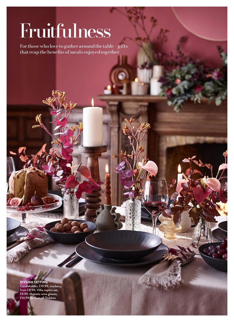 Country Homes & Interiors Preview Pages