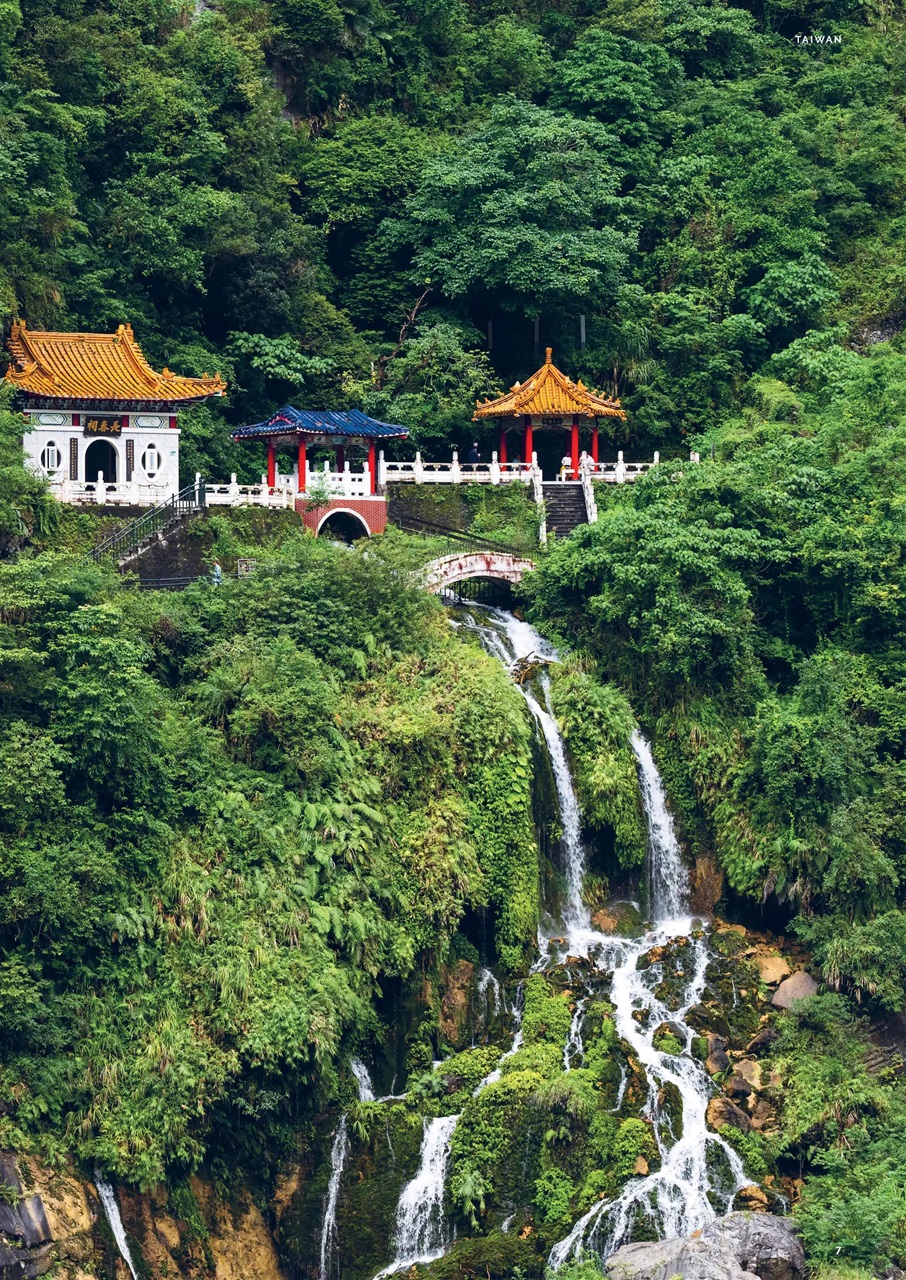 JRNY Travel Magazine Preview Pages