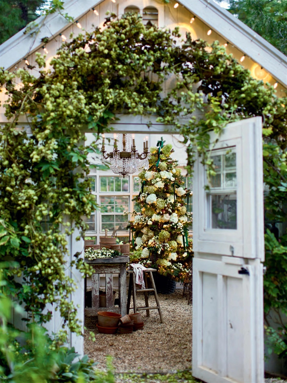 The Cottage Journal Preview Pages