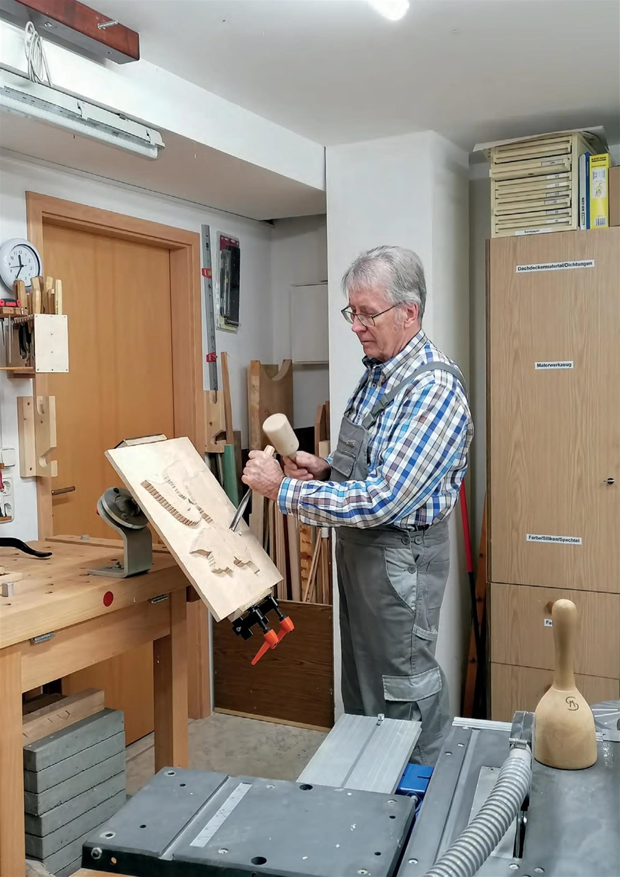 Woodcarving Preview Pages