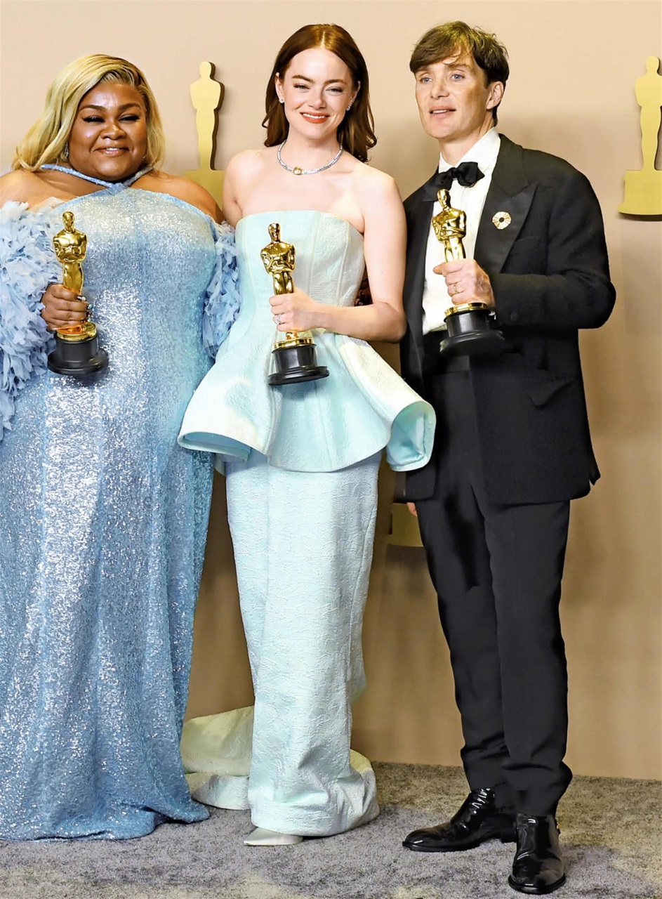 OK! Magazine Preview Pages