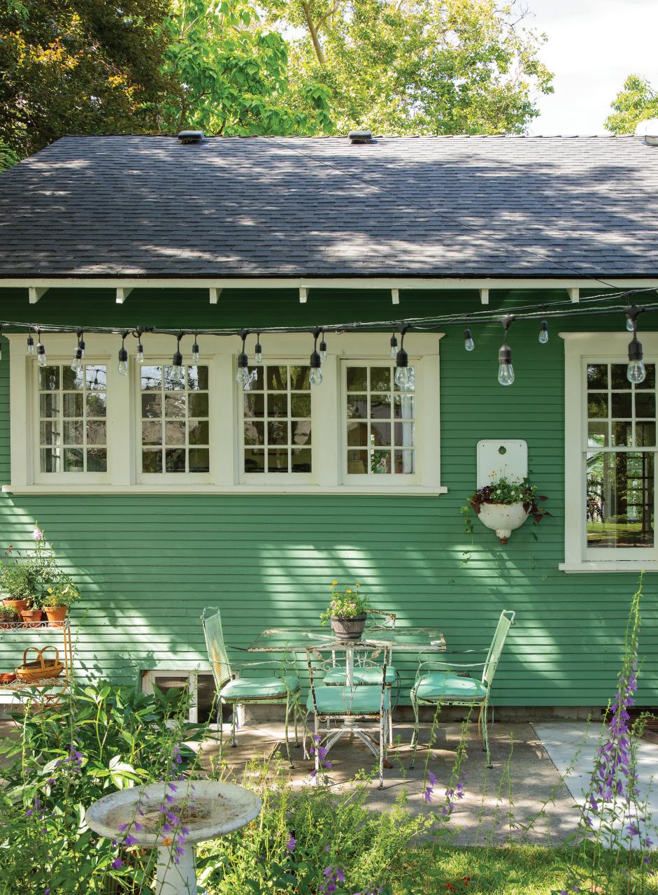 Cottages and Bungalows Preview Pages