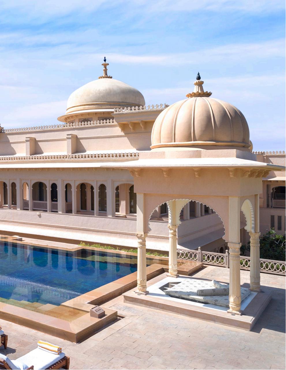 Signature Luxury Travel & Style Preview Pages