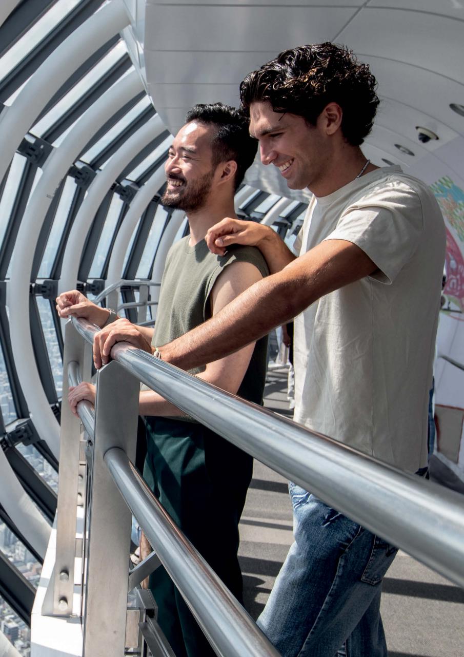 QMagazine Preview Pages