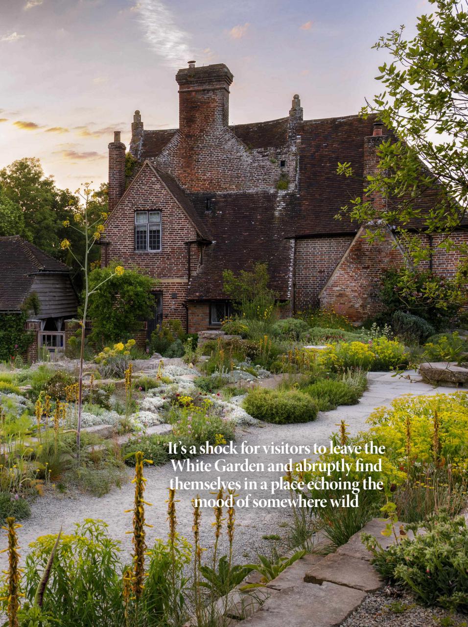 Gardens Illustrated Preview Pages