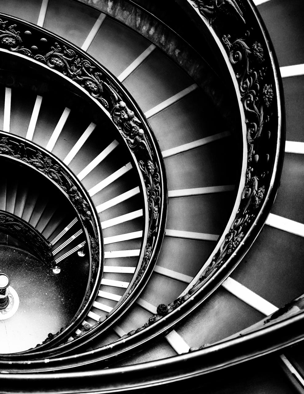 Lens Magazine Preview Pages