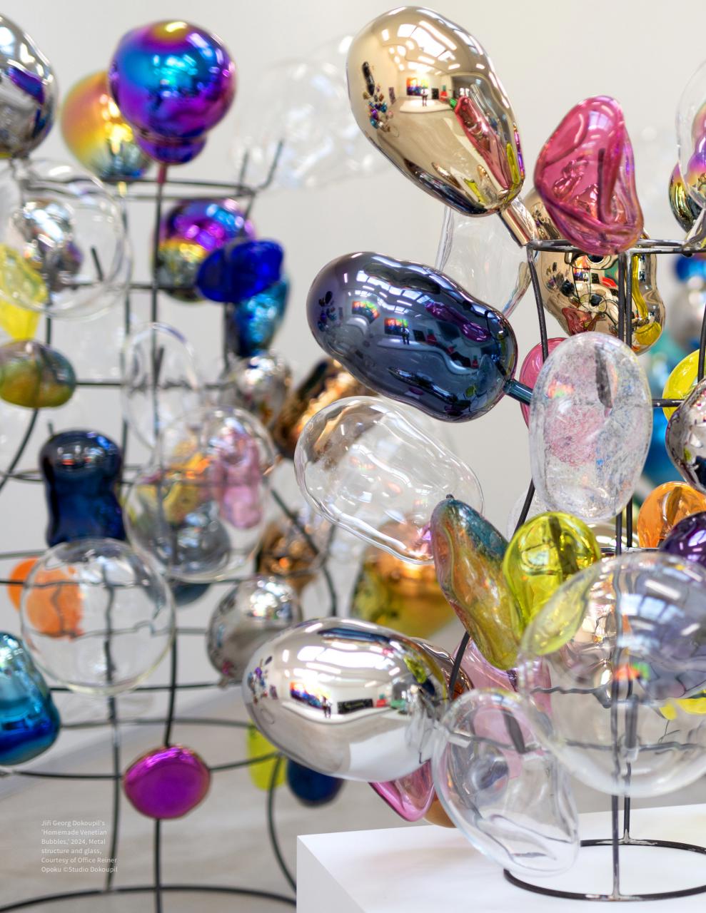 Art Market Magazine Preview Pages