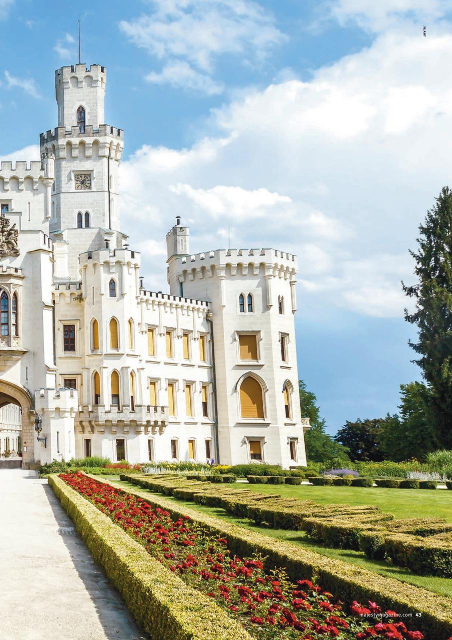 Majesty Magazine Preview Pages