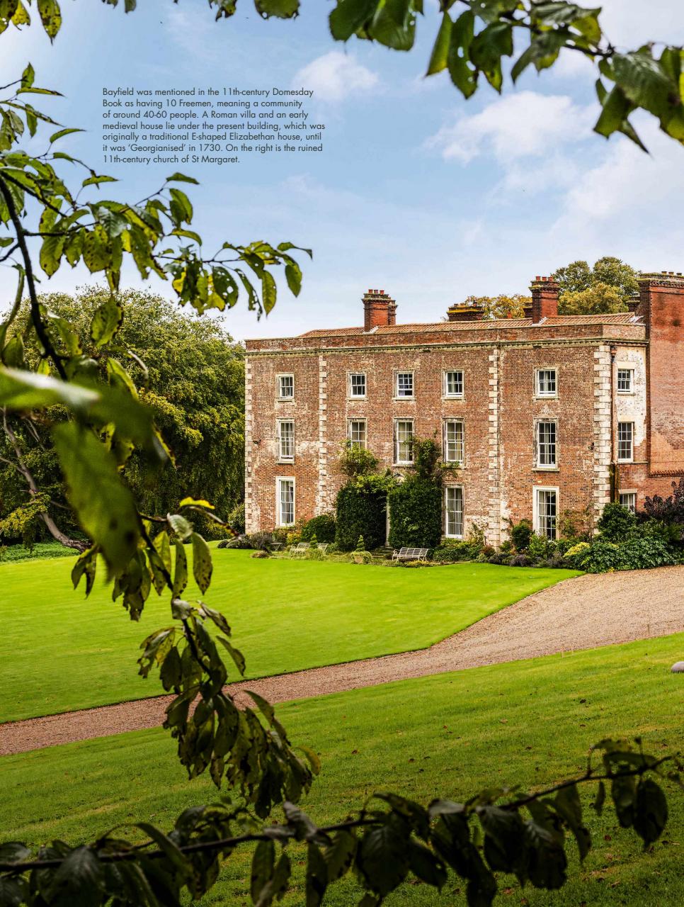 Homes & Antiques Magazine Preview Pages