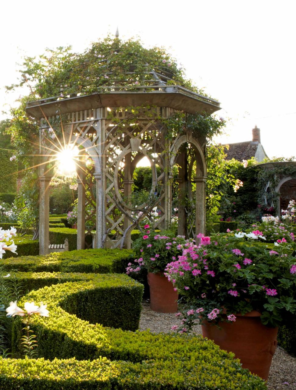 Country Life Preview Pages