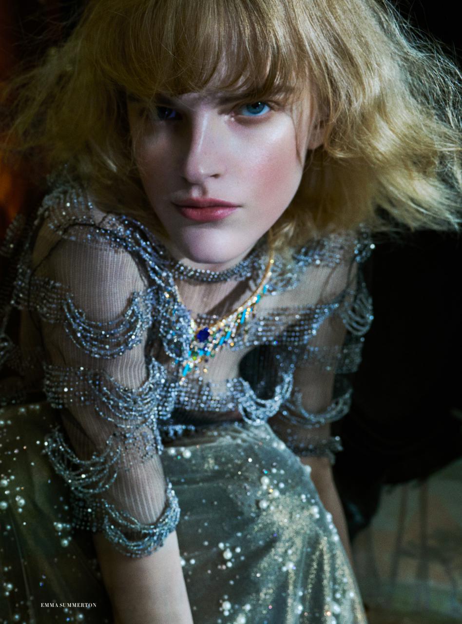 Harper's Bazaar Preview Pages