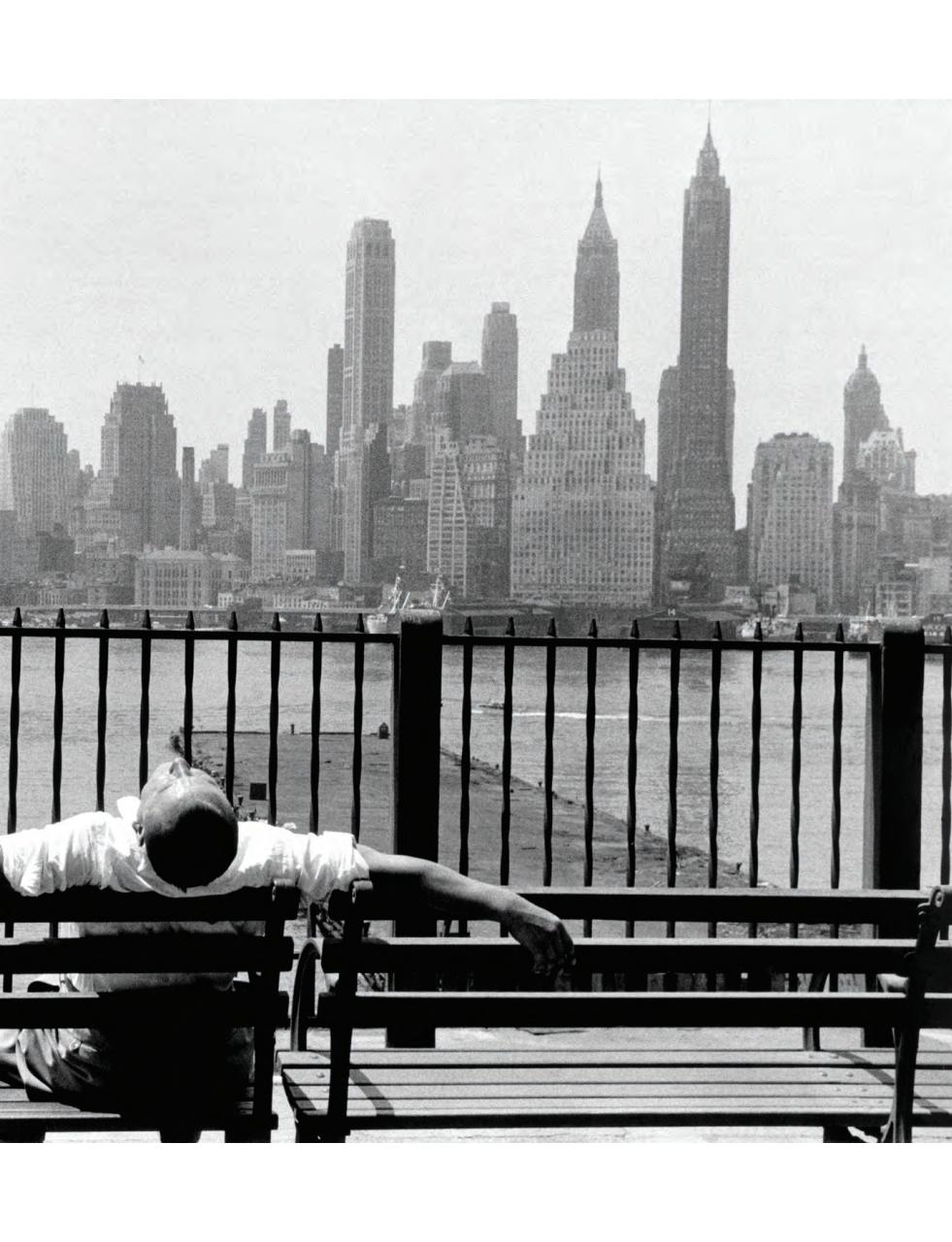 Black+White Photography Preview Pages