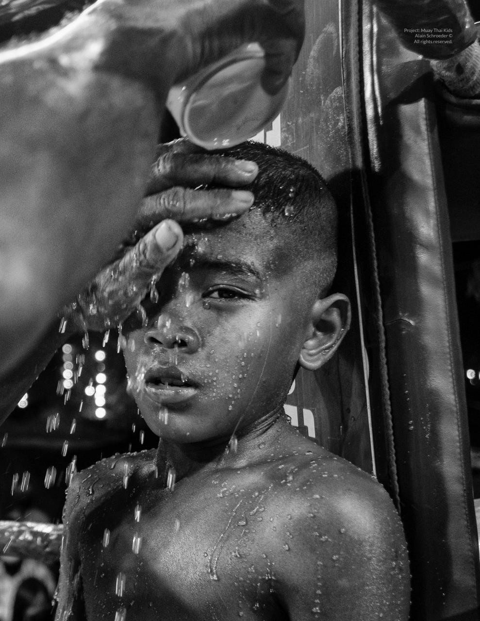 Lens Magazine Preview Pages