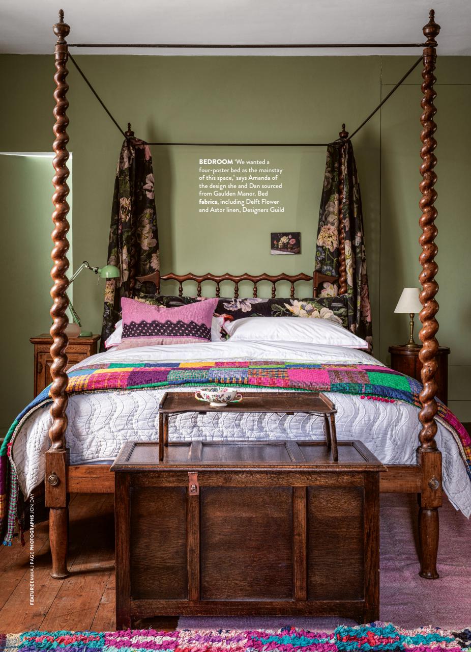 Country Homes & Interiors Preview Pages