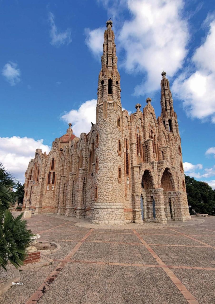 MMM magazine Preview Pages