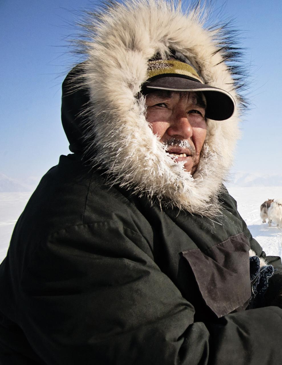 Lens Magazine Preview Pages