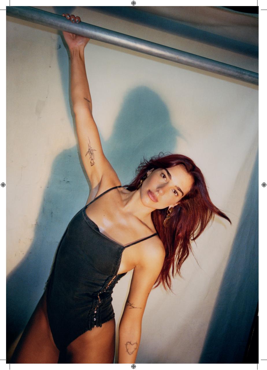 A-Z 'The Ultimate Fan Encyclopedia' Preview Pages