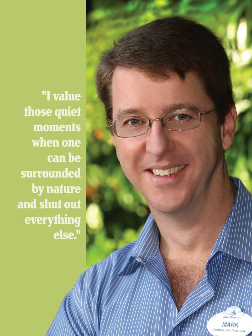 WDW Magazine Preview Pages