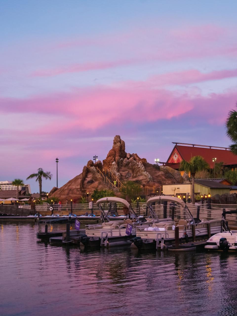 WDW Magazine Preview Pages