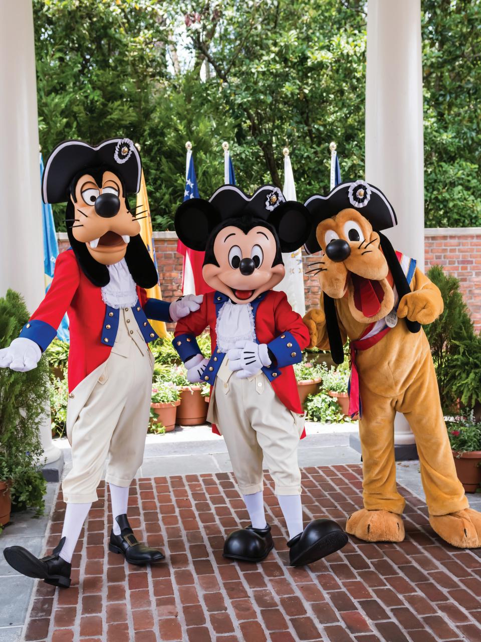 WDW Magazine Preview Pages