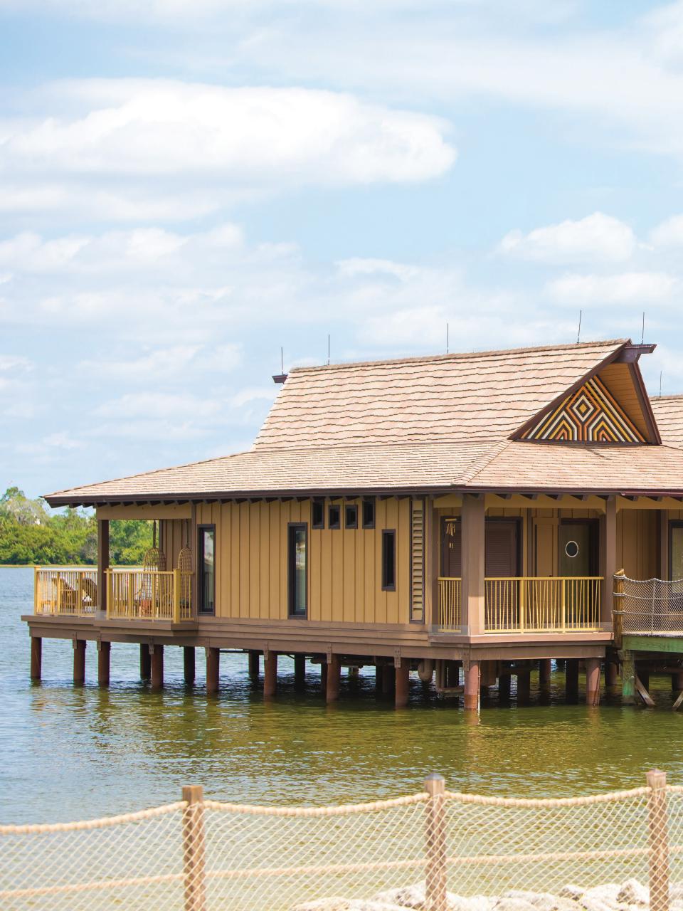 WDW Magazine Preview Pages