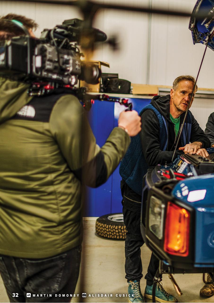 Land Rover Monthly Preview Pages