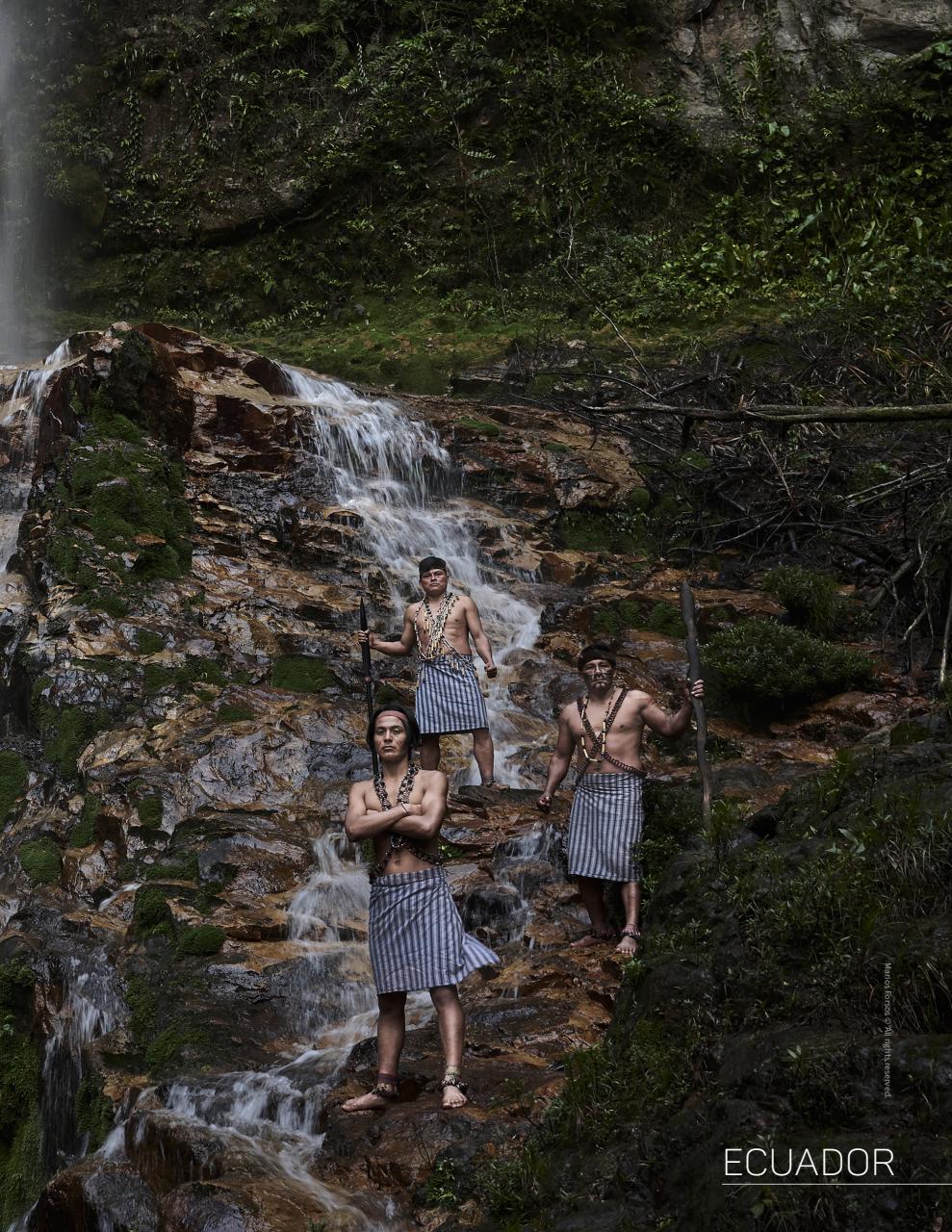 Lens Magazine Preview Pages