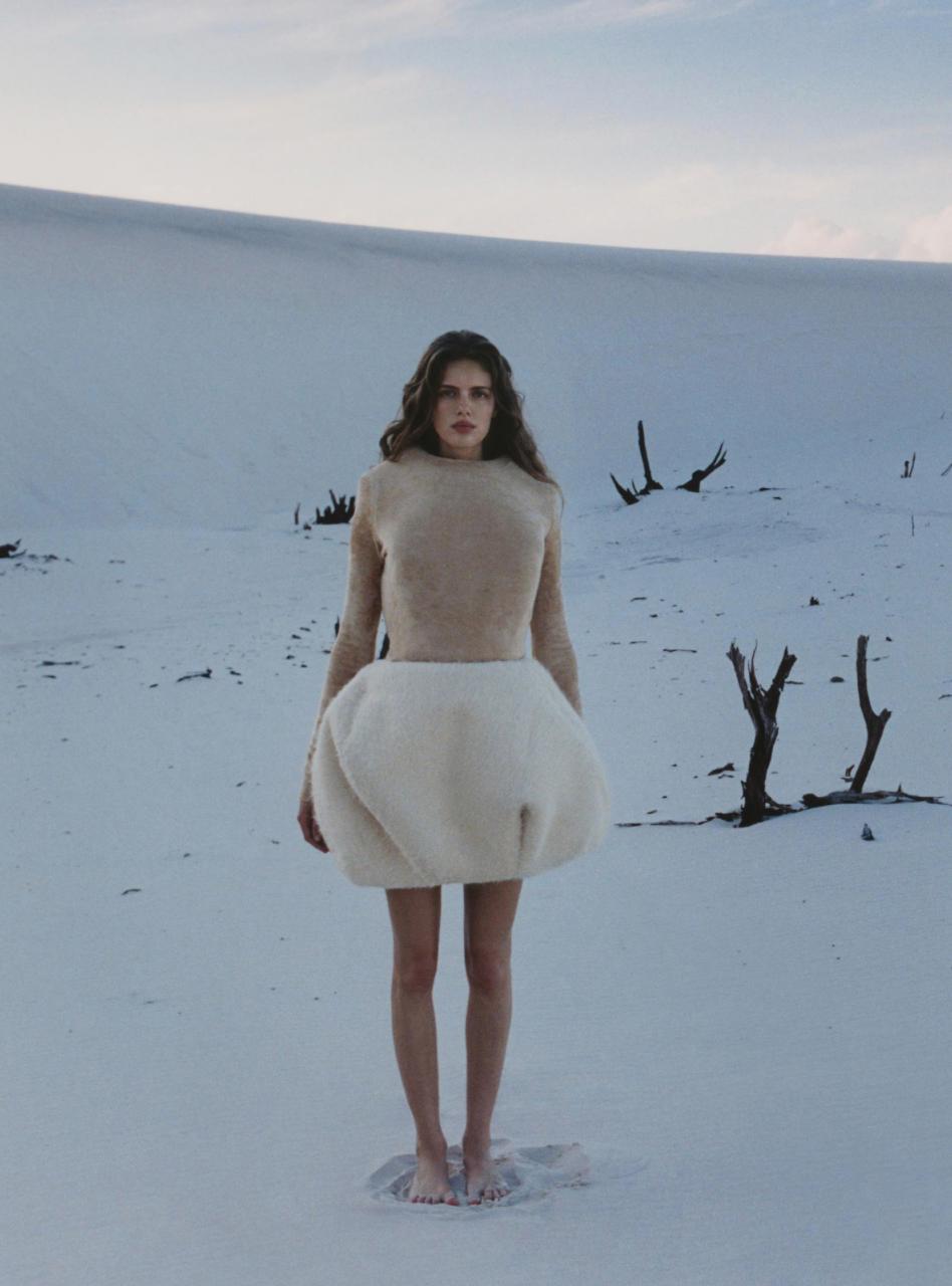 Harper's Bazaar Preview Pages